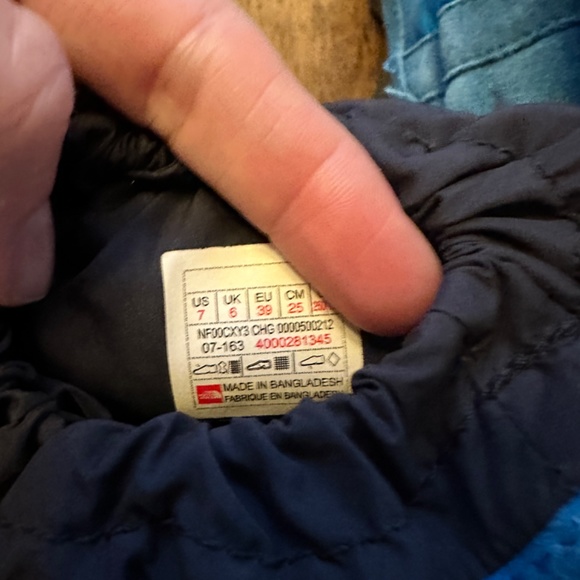 Blue NorthFace boots - Picture 3 of 4